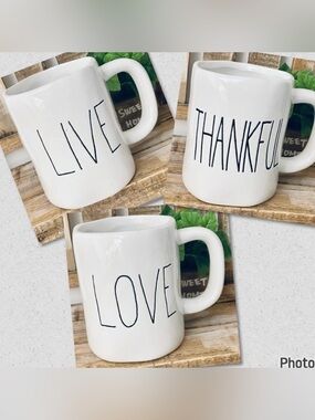 NWT Gorgeous 3 LIVE THANKFUL LOVE White Black Graphic Glossy CeramIc Mugs Set